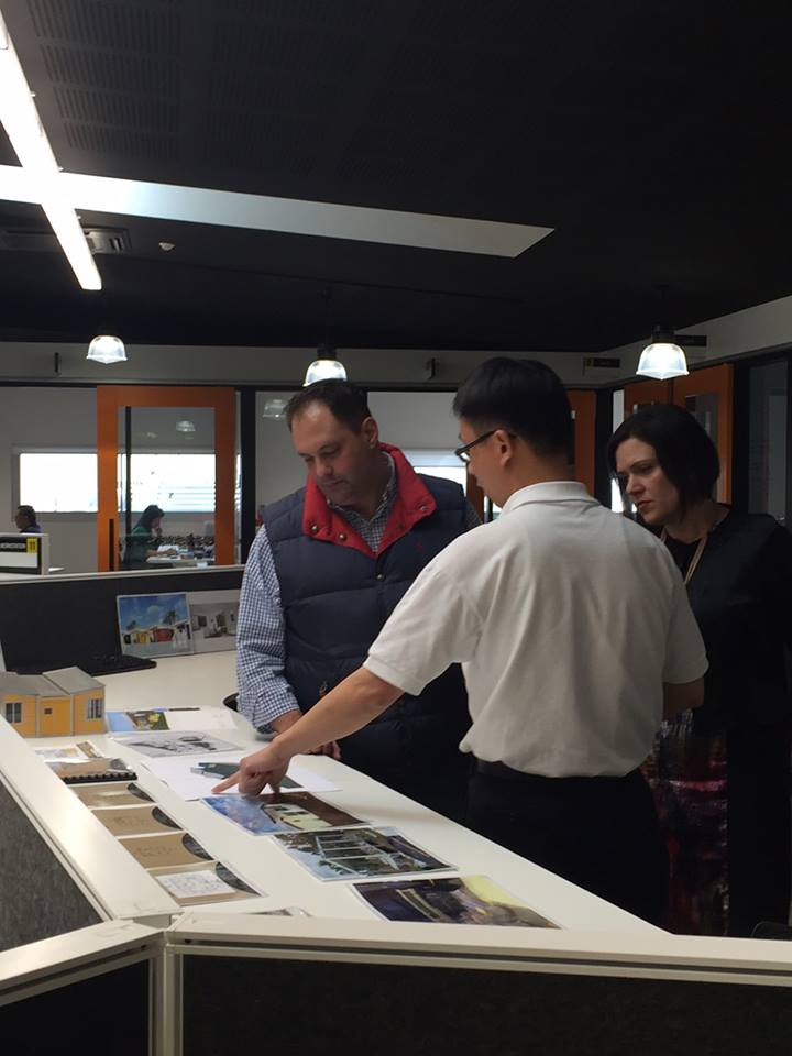 Victorian Minister for Innovation visits iBuild Victorian Minister for Innovation